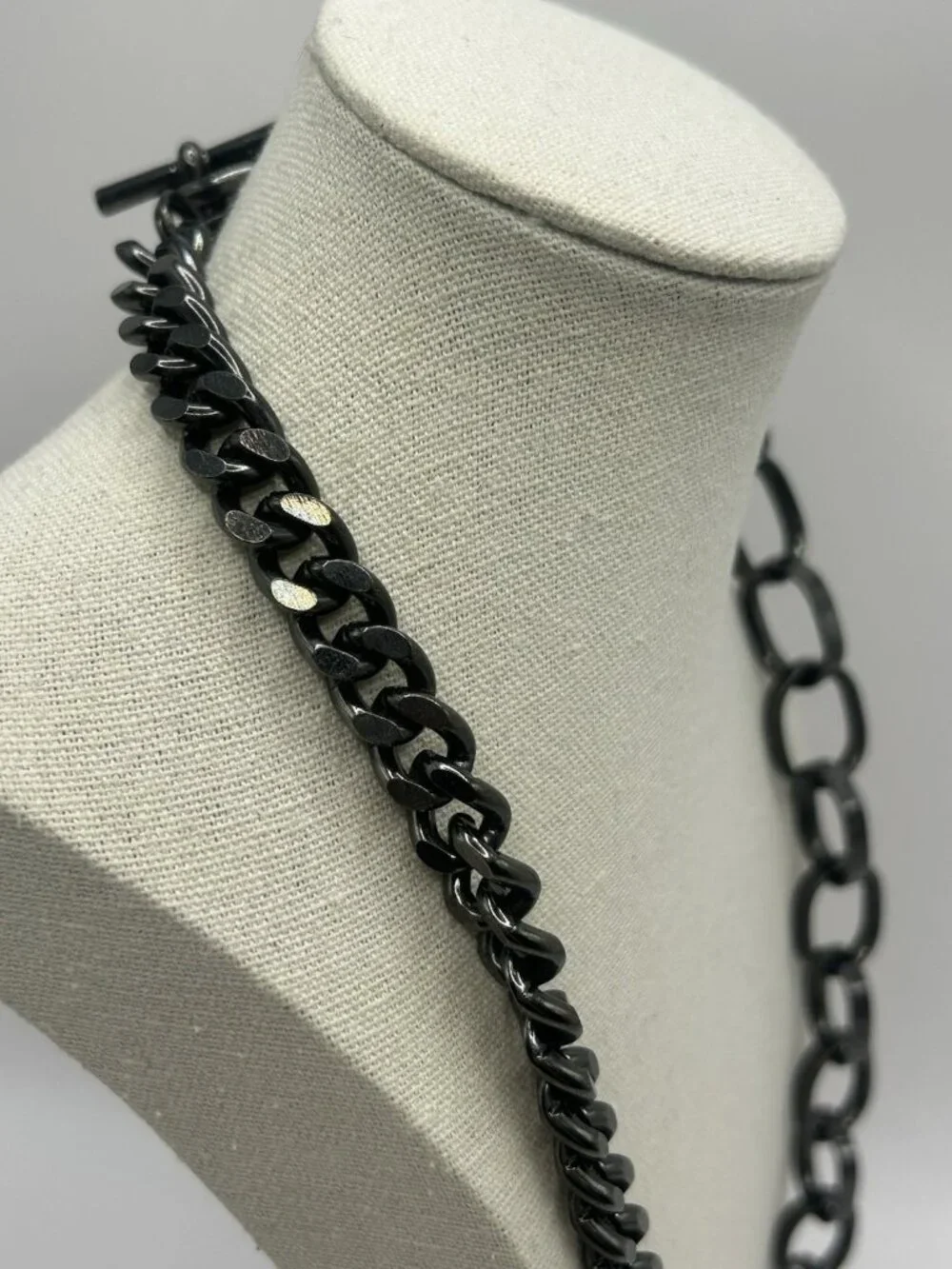 Vintage Black Gunmetal Mixed Link Chain Necklace Toggle Clasp Statement Necklace - Picture 16 of 16